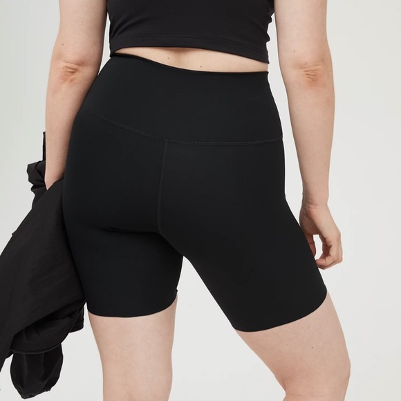 Aerie Offline Goals Hi-Rise Bike Shorts - Picture 2 of 11